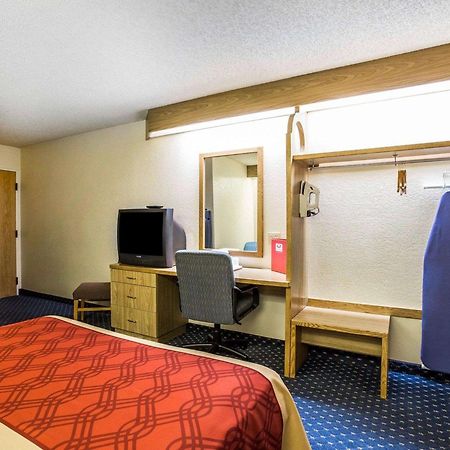 Econo Lodge Denver International Airport Aurora Exterior photo