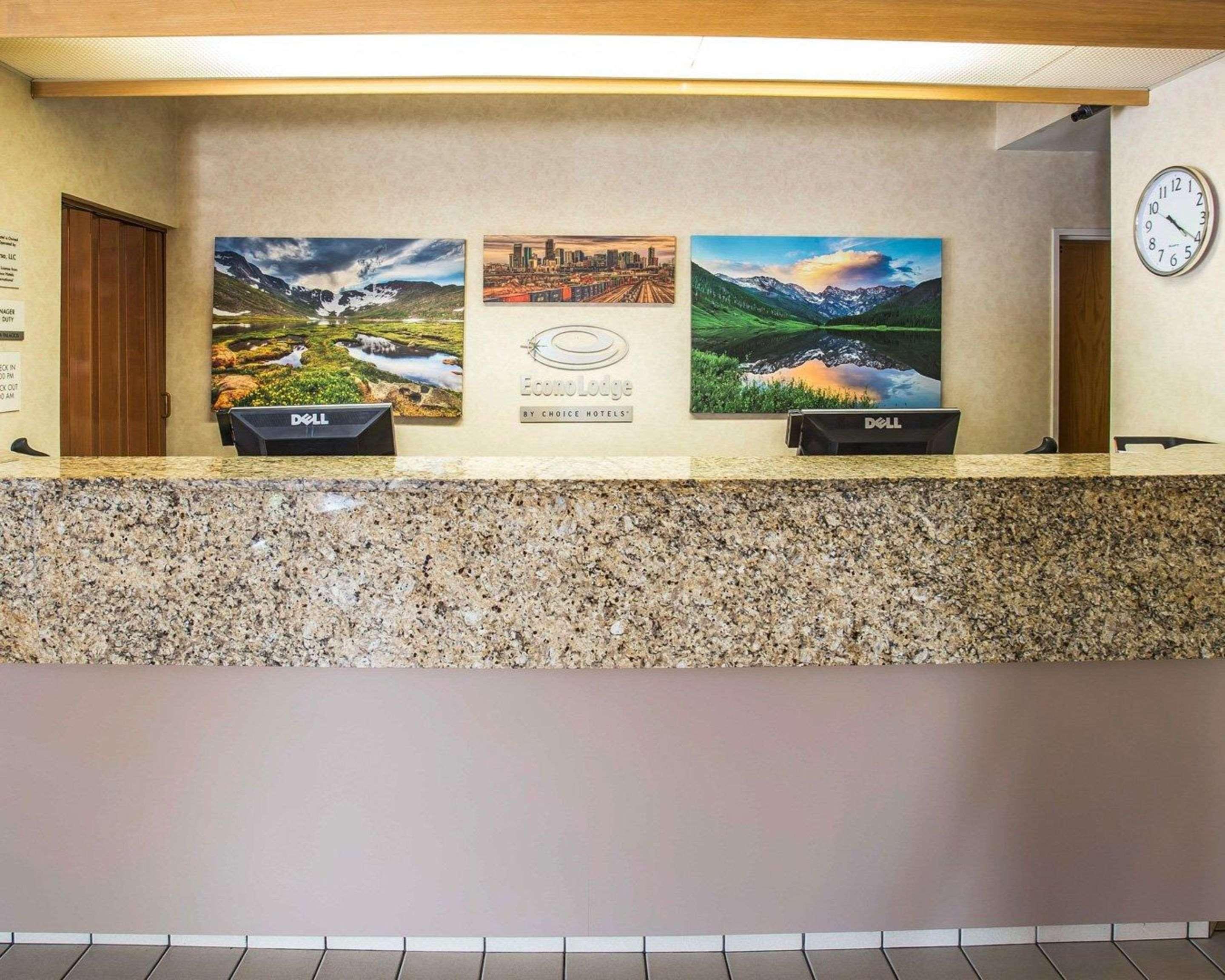 Econo Lodge Denver International Airport Aurora Exterior photo